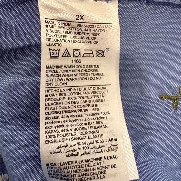 Old Navy Blue Floral Embroidered Smocked Mini Dress Plus Size 2X Boho Pockets - Picture 10 of 10